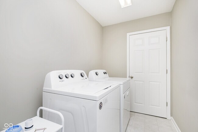 Building Photo - 11916 Redpoll Trl