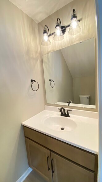 Building Photo - 1635 Autumn Spice Pl