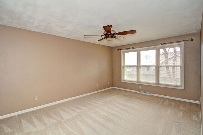 Building Photo - 6149 Aerotech Dr