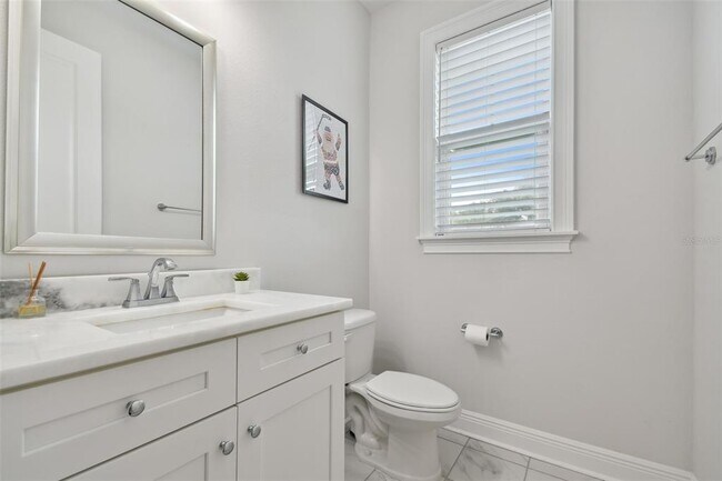 Building Photo - 5700 Interbay Blvd