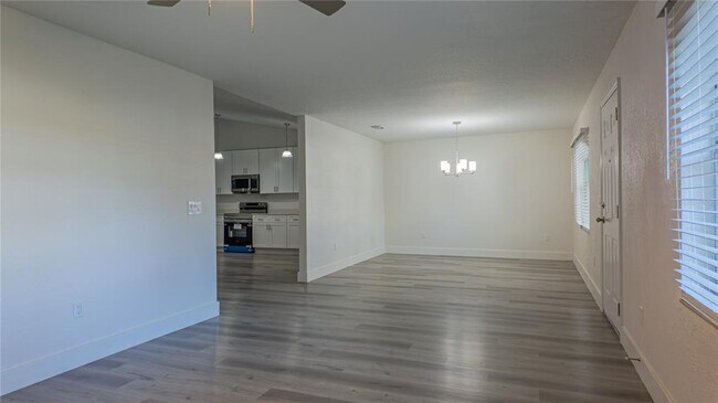 Building Photo - 4395 NE 33rd Ave