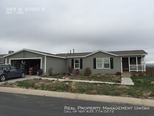 Primary Photo - Great 3 Bed 2 Bath House in Sunburst Terrace