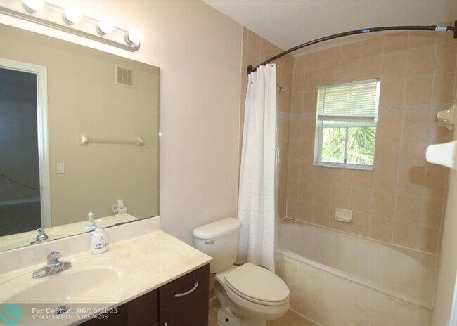 Building Photo - 3001 SW 128th Ave