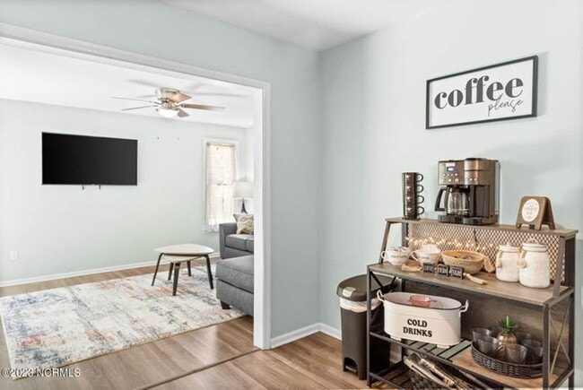 Building Photo - Single Family Home - Long Term Rental