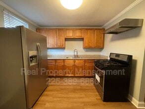 Building Photo - 38294 1494