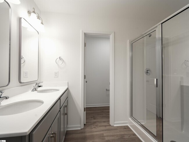 Building Photo - 7 Thorne St