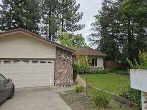Building Photo - Larkey Park Single Level Home In Walnut Creek