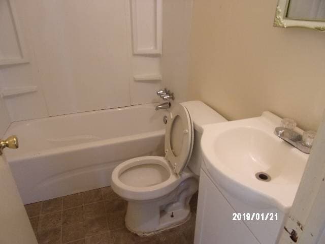 Building Photo - 3 bdrm 1 bath