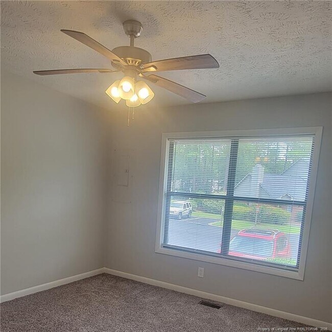 Building Photo - 131 Villa Dr