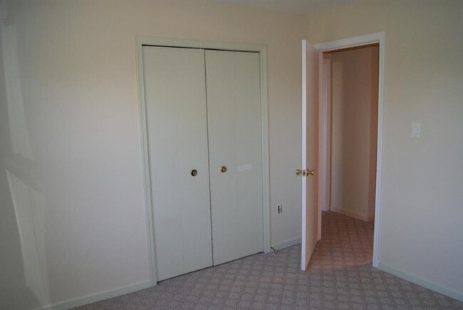 Building Photo - 9156 Stevens Ct