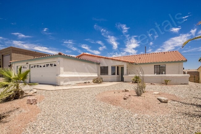 Building Photo - HEATED POOL & SPA