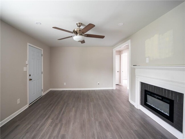 Building Photo - 204 Arnold Blvd