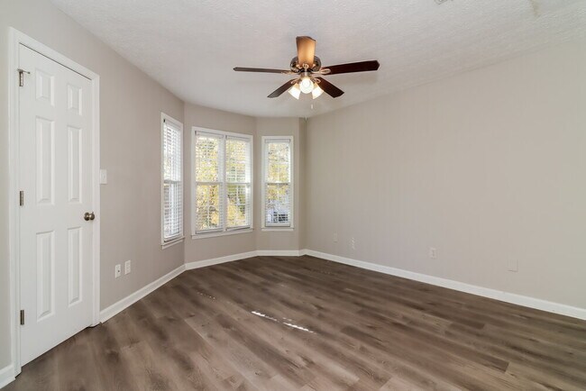 Building Photo - 1769 Bertram Ln SW