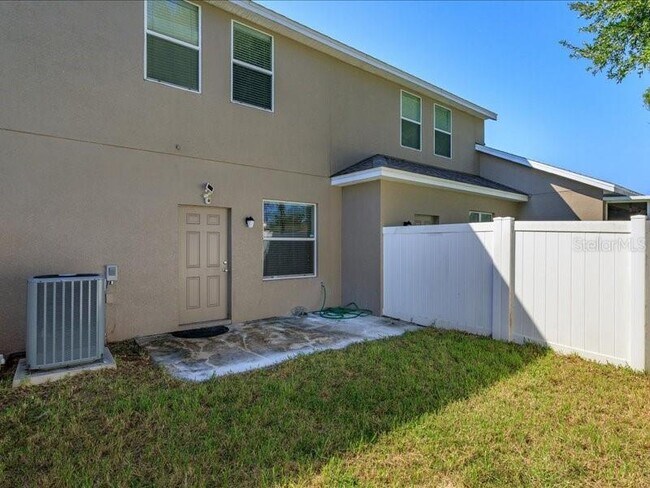 Building Photo - 2108 Switch Grass Cir