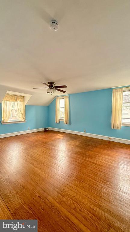 Building Photo - 308 Eldon Ave