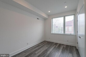 Building Photo - 1245 Ridge Ave