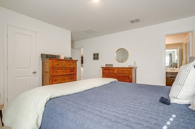 Building Photo - 6329 Becker Ave