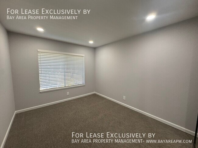 Building Photo - 3349 Brittan Ave
