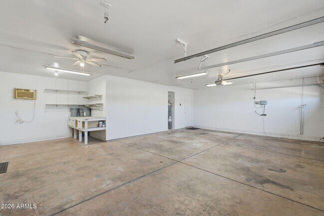 Building Photo - 8509 W Colter St