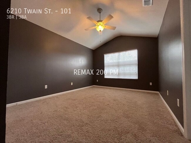 Building Photo - 6210 Twain St