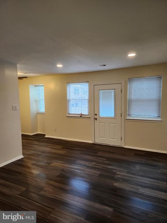 Building Photo - 13 Reliance Ct