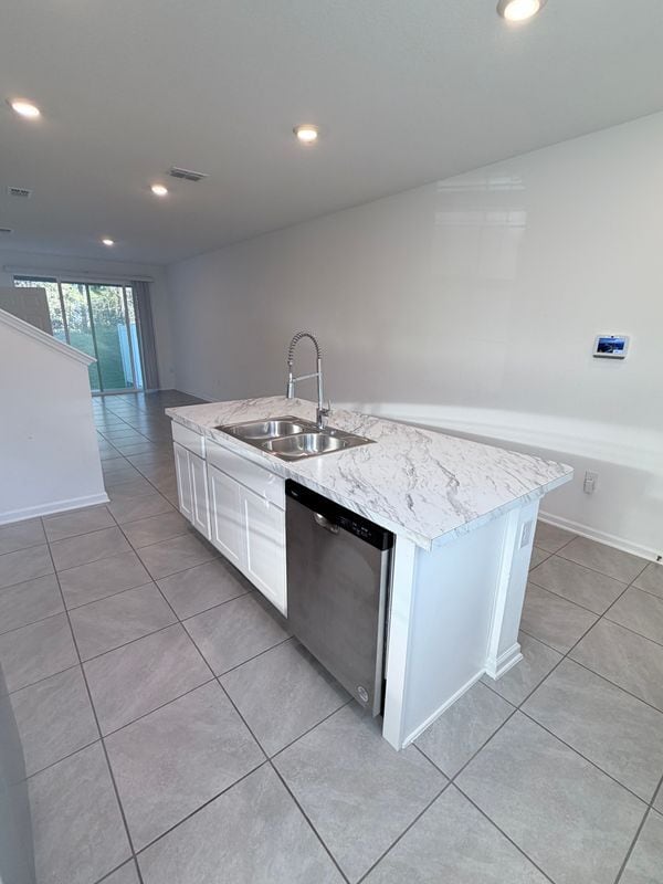 Building Photo - 4927 Nebula Ln