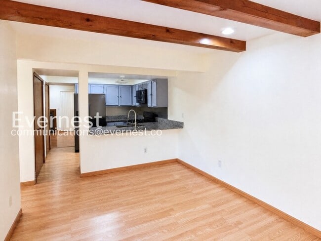 Building Photo - Modern Comfort with Ample Space - 2 Bed, 3 Bath, 1481 SqFt  | Pet Friendly | Available Now!