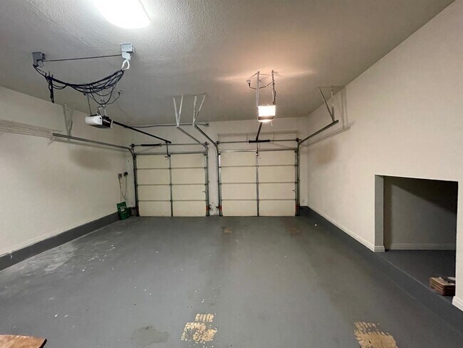 Building Photo - 9919 Barbrook Dr