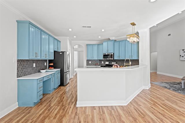 Building Photo - 4224 Las Brisas Dr