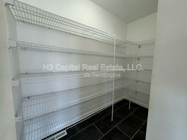 Building Photo - 1041 Flora Lake Ct