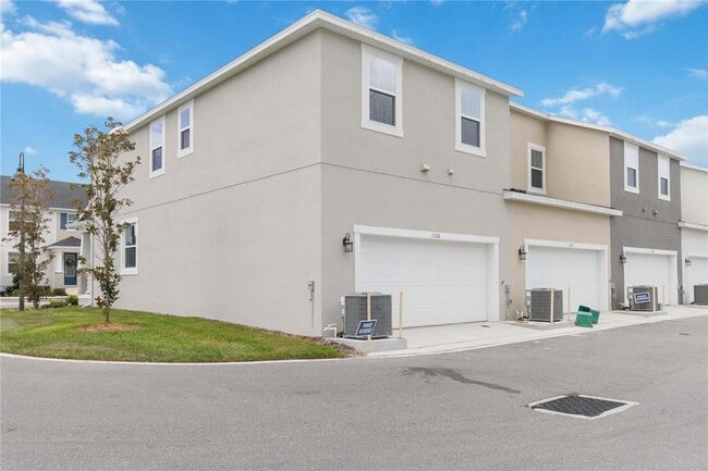 Building Photo - 1326 Tarflower Dr