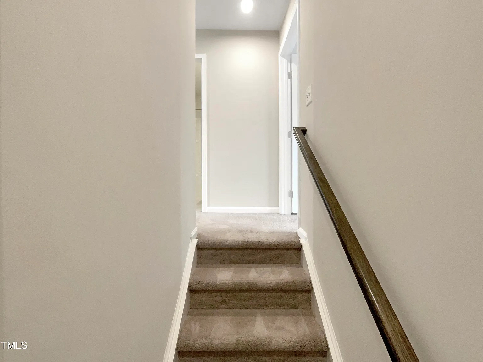 Building Photo - Room in Townhome on Journey Pl