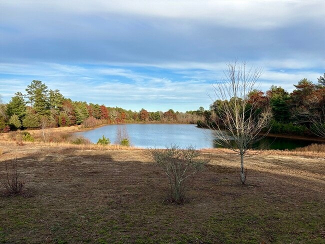 Building Photo - 186 County Rd