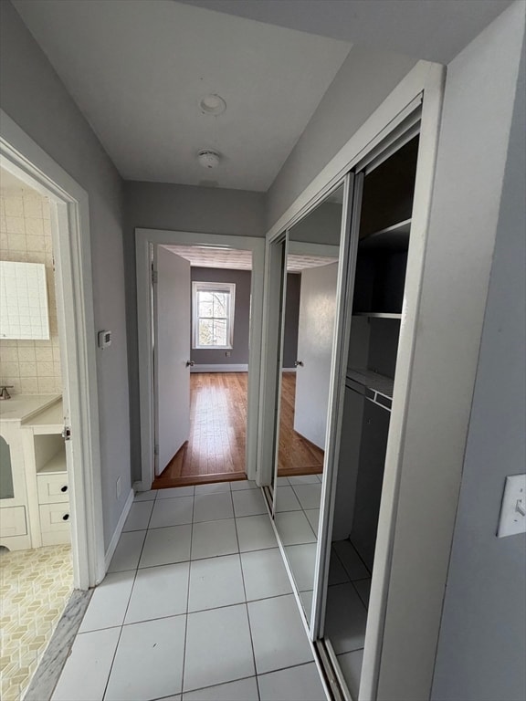 Building Photo - 5 Washington Square