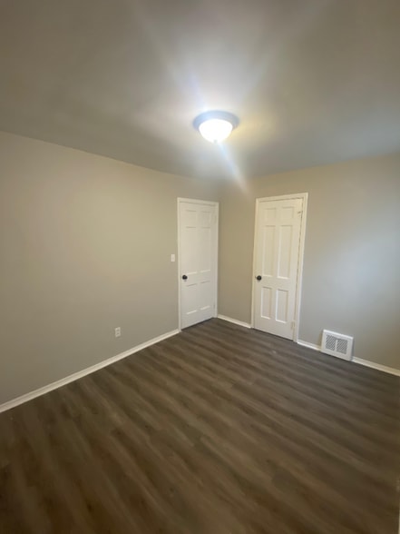 Building Photo - 13728 Tyler Ave