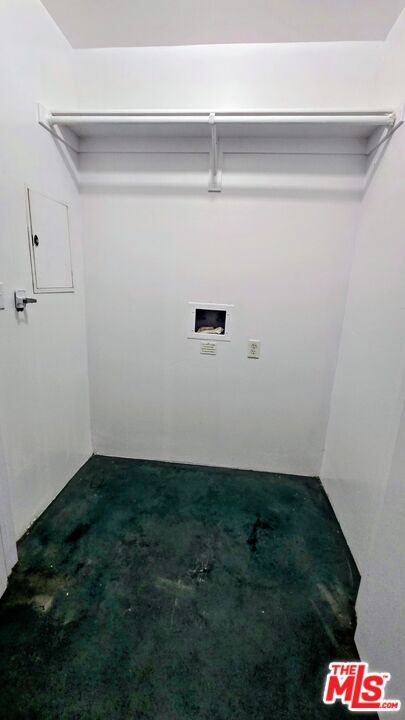 Building Photo - 849 S Broadway