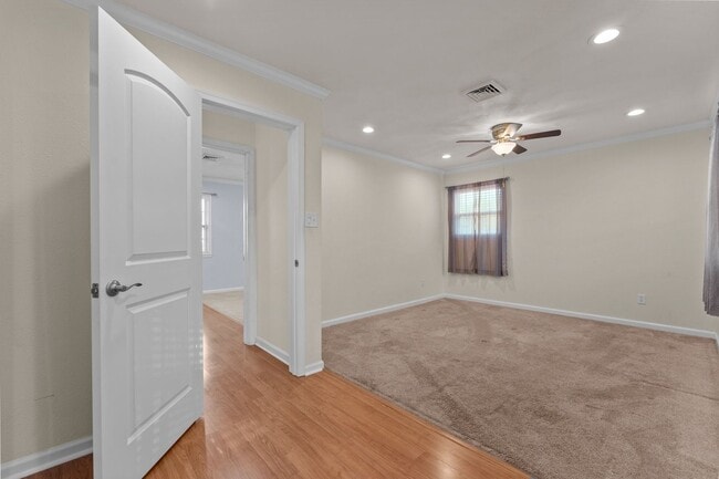 Building Photo - Discover your perfect home in Virginia Beach!