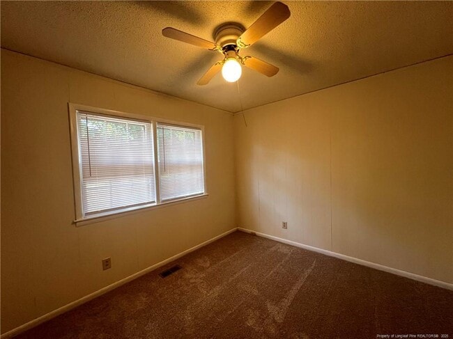 Building Photo - 710 Dude Ct