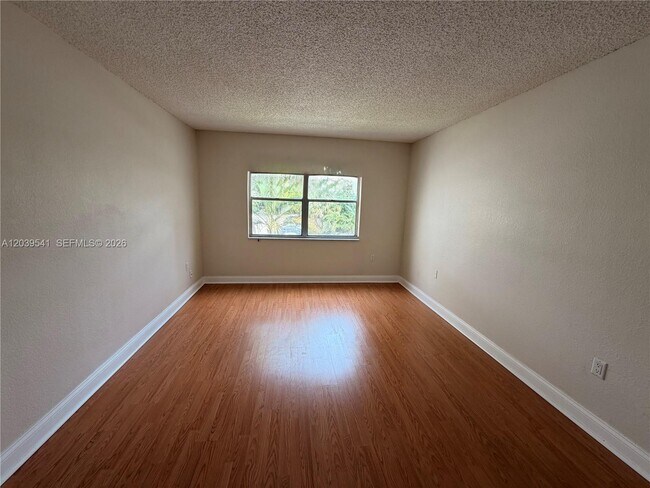 Building Photo - 4205 N University Dr