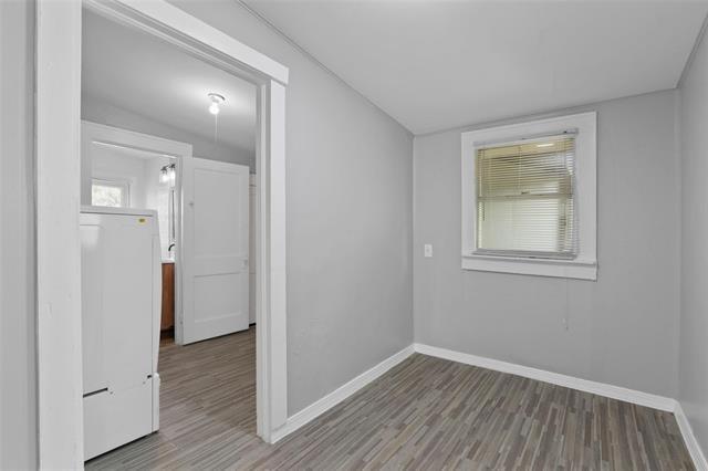 Building Photo - 2821 Gladstone Dr