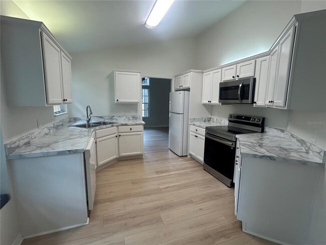 Building Photo - 12244 NW 10th Pl