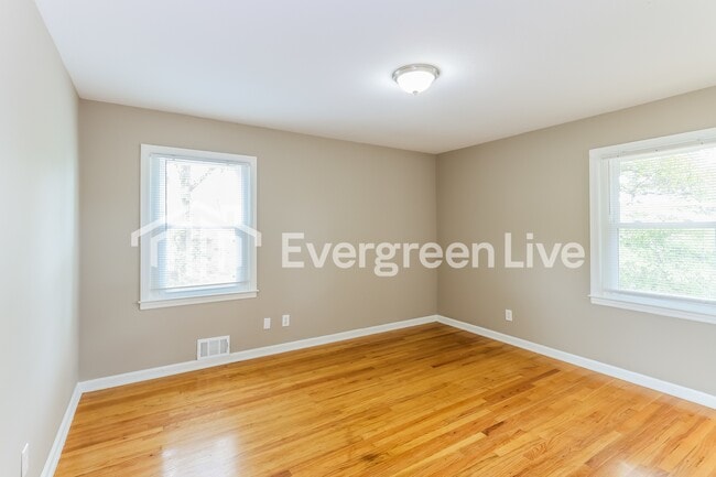 Building Photo - 1835 Pisgah Rd