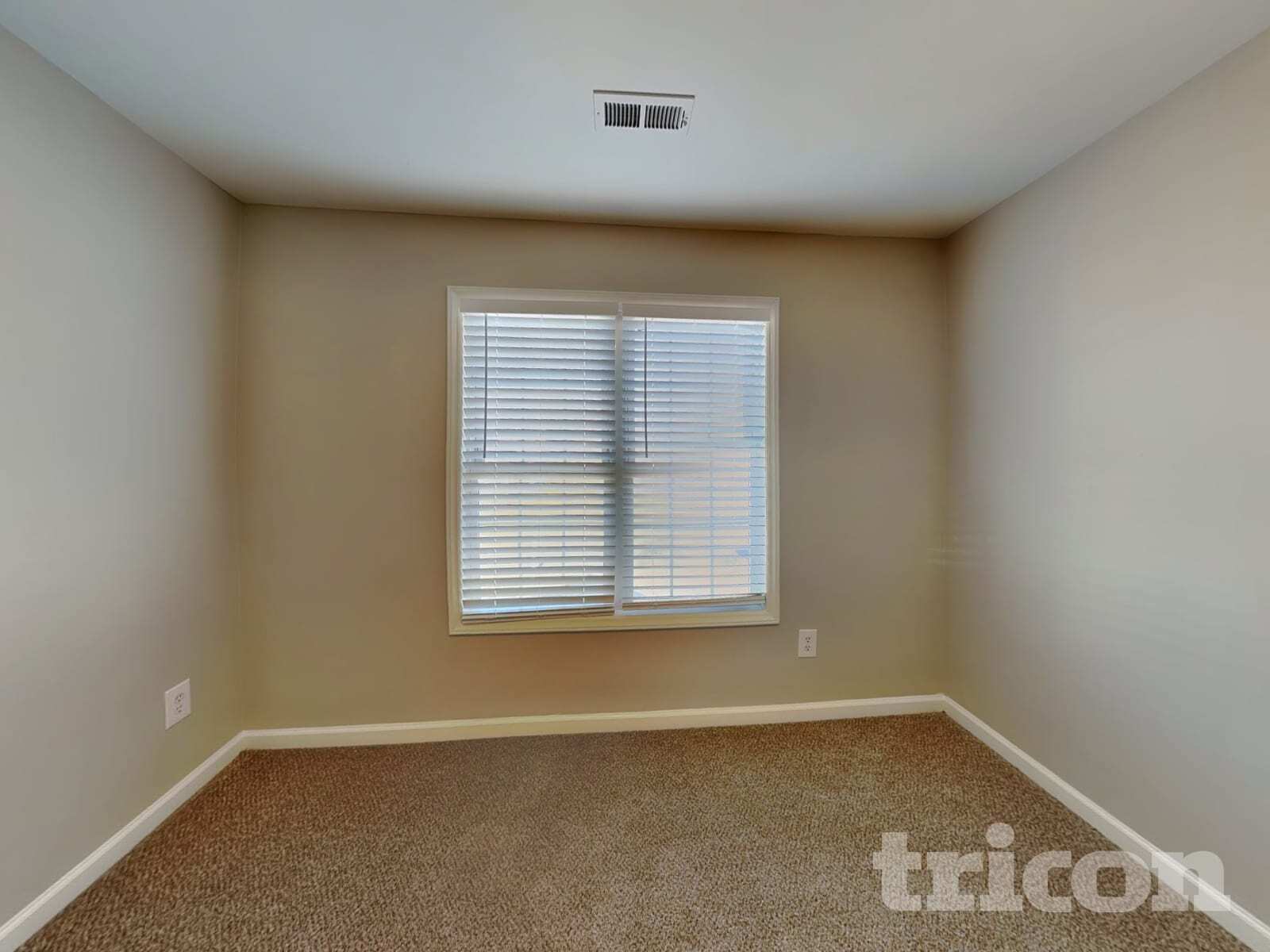 Building Photo - 3929 Grandover Dr