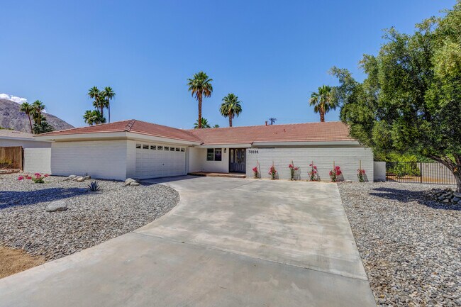 Building Photo - 72896 Tamarisk St