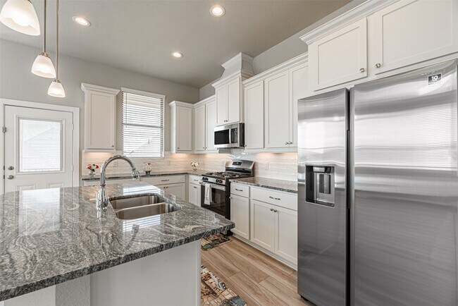 Building Photo - 15027 Red Dam Trl