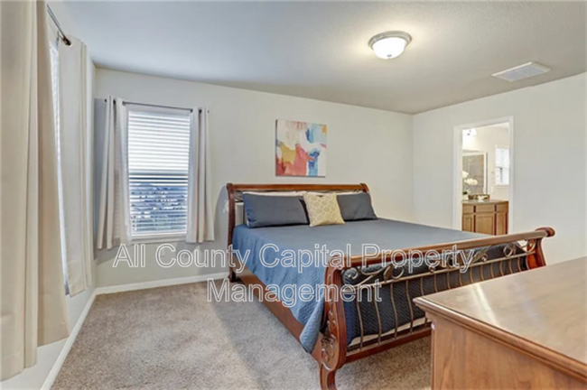 Building Photo - 424 Wapiti Rd