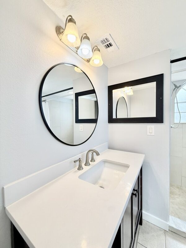 Building Photo - 2723 N Poinciana Blvd