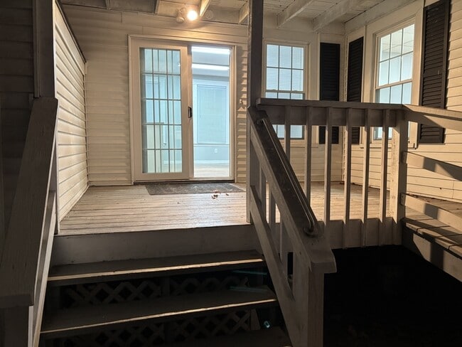 Building Photo - 154 North St