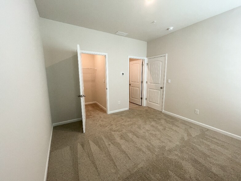 Building Photo - 126 Asland Ln