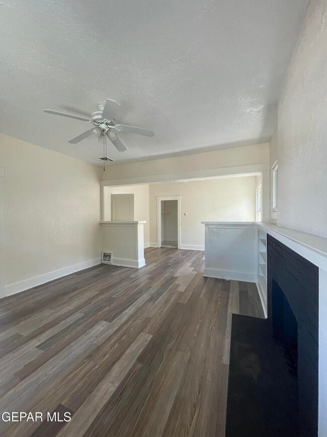 Building Photo - 1518 Lawton Dr